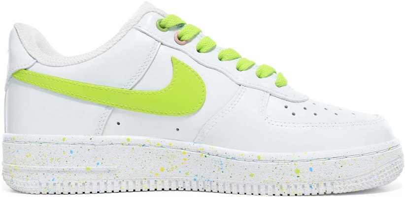 【定製球鞋】Nike Air Force 1 Low 活力綠鉤 多巴胺穿搭 低筒 板鞋 女款 綠白 Lookbook 【定製球鞋】Nike Air Force 1 Low 活力綠鉤 多巴胺穿搭 低筒 板鞋 女款 綠白