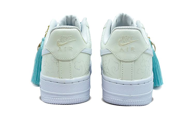 Shop 【訂製球鞋】 Nike Air Force 1 Low 空軍一號 古風絲綢 國風祥雲 噴繪 手繪 低幫 板鞋 女款 米白色