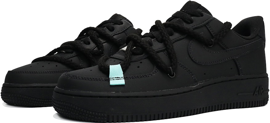 【定製球鞋】 Nike Air Force 1 Low 解構風 黑武士 炭黑麻繩 低筒 板鞋 女款 啞光黑 Lookbook 【定製球鞋】 Nike Air Force 1 Low 解構風 黑武士 炭黑麻繩 低筒 板鞋 女款 啞光黑