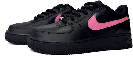 (W) ナイキ AF1 ロー "ブラックピンクスウッシュ" (Nike AF1 Low "Black Pink Swoosh") DD8959-001(Team11-粉勾女款黑粉S-BOX) Lookbook (W) ナイキ AF1 ロー "ブラックピンクスウッシュ" (Nike AF1 Low "Black Pink Swoosh") DD8959-001(Team11-粉勾女款黑粉S-BOX)