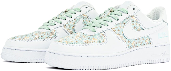【定制球鞋】Nike Air Force 1 Low ABLOODING 花卉系列 藍風鈴 縫紉 休閒 低幫 板鞋 女款 白藍綠 Lookbook 【定制球鞋】Nike Air Force 1 Low ABLOODING 花卉系列 藍風鈴 縫紉 休閒 低幫 板鞋 女款 白藍綠