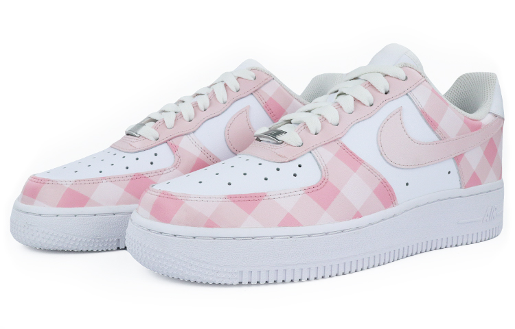 Lookbook 【訂製球鞋】 Nike Air Force 1 Low 空軍一號 格紋 棋盤格 卡通 低筒 板鞋 女款 白粉