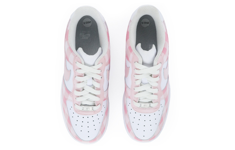 Shop 【訂製球鞋】 Nike Air Force 1 Low 空軍一號 格紋 棋盤格 卡通 低筒 板鞋 女款 白粉