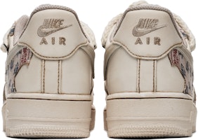 【客製化球鞋】Nike Air Force 1 Low 空軍一號 野鶴製造 咖啡染 窈窕淑女書法 特殊配件 低筒 溜板鞋 女款 米 Shop 【客製化球鞋】Nike Air Force 1 Low 空軍一號 野鶴製造 咖啡染 窈窕淑女書法 特殊配件 低筒 溜板鞋 女款 米