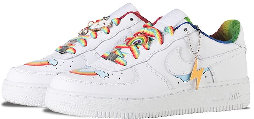 【定制球鞋】 Nike Air Force 1 Low 婚鞋 兔年主題 彩虹漸變主題 手繪浸染推薦 低幫 板鞋 女款 白紅藍 Lookbook 【定制球鞋】 Nike Air Force 1 Low 婚鞋 兔年主題 彩虹漸變主題 手繪浸染推薦 低幫 板鞋 女款 白紅藍