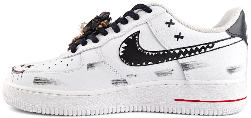 (W) 나이키 에어포스 1 로우 '고딕 스컬 로즈' DD8959-100(Team13-哥特骷髅涂鸦E) Shop (W) 나이키 에어포스 1 로우 '고딕 스컬 로즈' DD8959-100(Team13-哥特骷髅涂鸦E)
