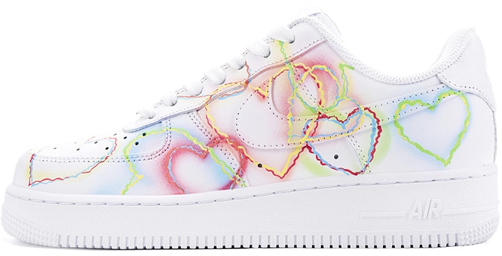 custom-shoes-women-nike-air-force-1-low-graffiti-heart-gradient-pink-white