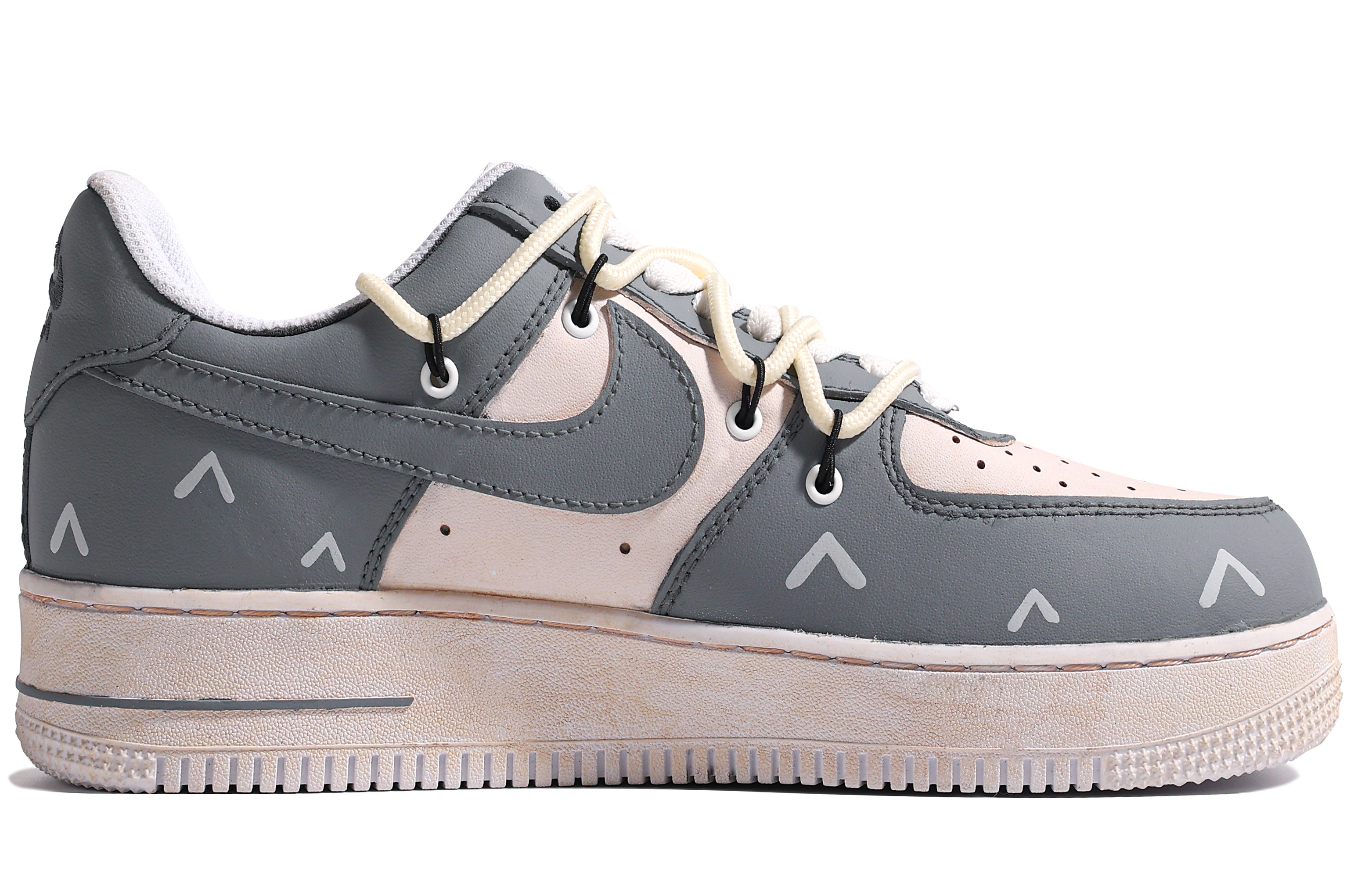 Order (W) [Nike Personalizados] Nike Air Force 1 Low 'Graffiti Gris Anime'. DD8959-100(TeamM-女款TOR-S-BOX)