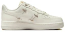 Lookbook (W) Zapatillas Nike Air Force 1 Low 'Corazón Rosa Blanco Oro' FV3654-111(Team10-比心玫瑰)