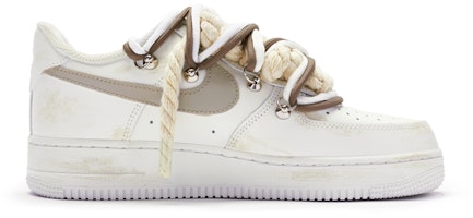 【定制球鞋】 Nike Air Force 1 Low T10 雙鞋帶 手繪噴繪 低幫 板鞋 女款 咖啡白 Order 【定制球鞋】 Nike Air Force 1 Low T10 雙鞋帶 手繪噴繪 低幫 板鞋 女款 咖啡白