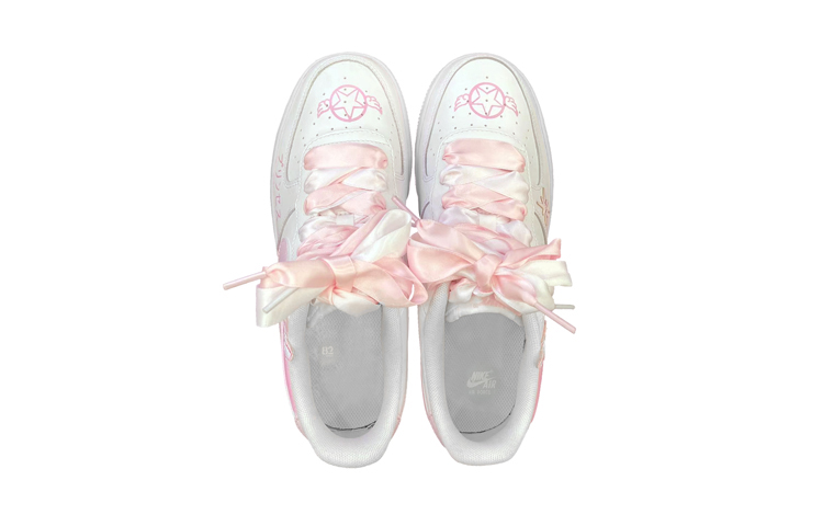 Shop 【定制球鞋】Nike Air Force 1 Low 07 空軍一號 噴繪 魔法少女 女神專屬定制 低幫 板鞋 女款 粉白