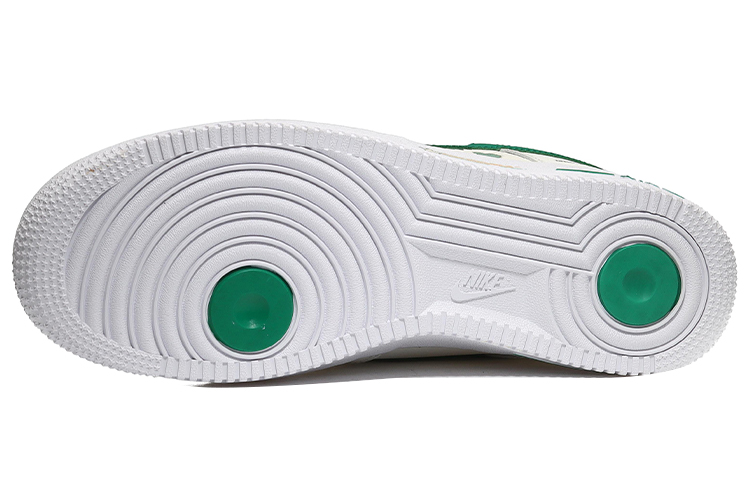 Details for (W) [Kasut Custom] Nike Air Force 1 Rendah 'Pixel Heart-Putih Hijau' DQ7582-101(Team10-像素爱心QD）