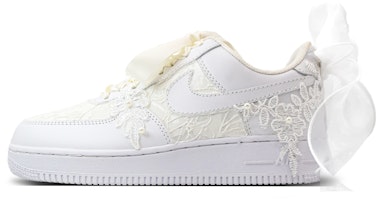 (W) 【カスタムシューズ】(レディース) ナイキ エア フォース 1 ロー '浪漫の結婚式ホワイト' DD8959-100(Team53女款世纪婚礼) Buy (W) 【カスタムシューズ】(レディース) ナイキ エア フォース 1 ロー '浪漫の結婚式ホワイト' DD8959-100(Team53女款世纪婚礼)