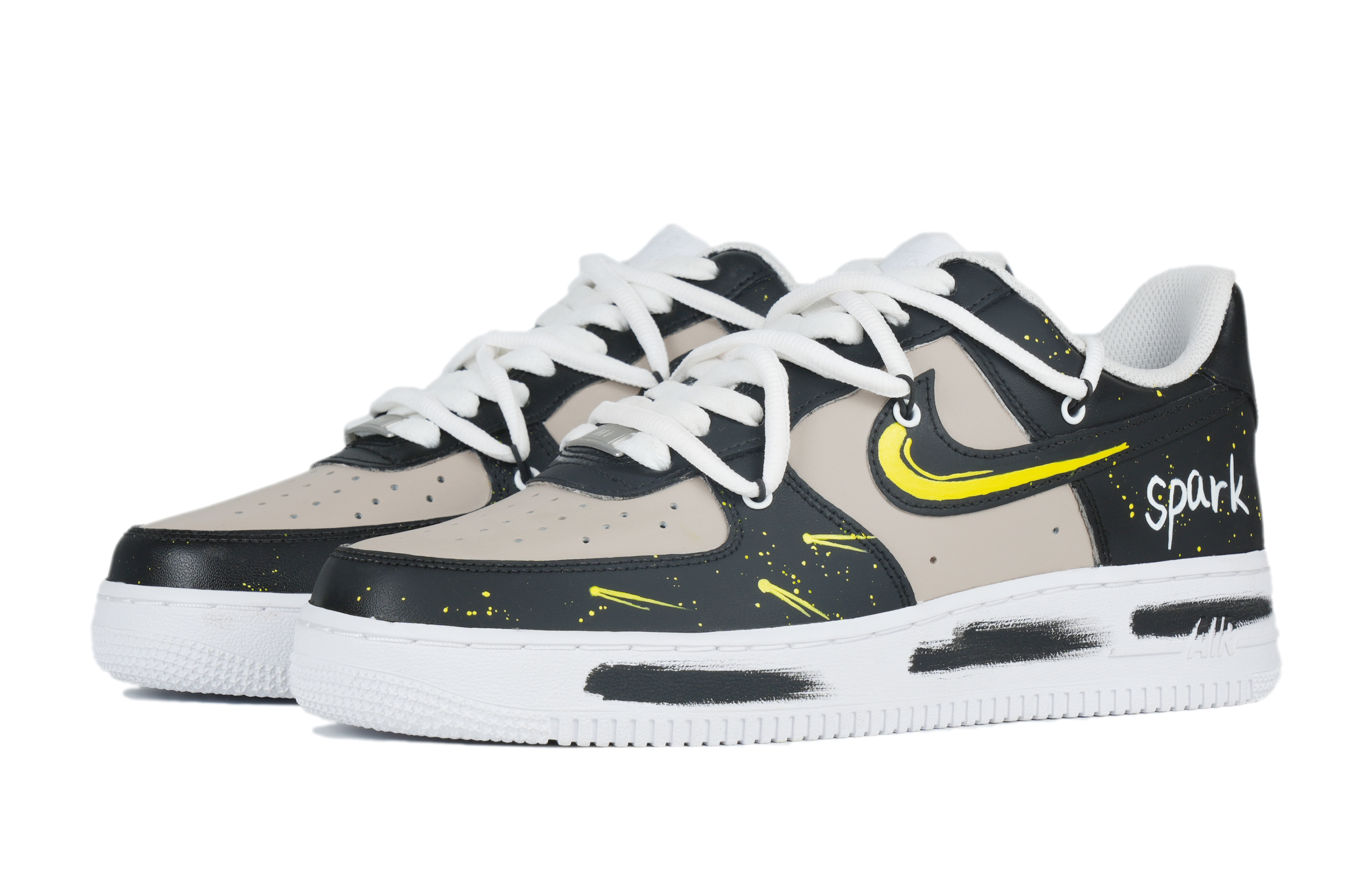Shop 【定製球鞋】Nike Air Force 1 Low 空軍一號 繁星 復古經典 低幫 板鞋 女款 黑黃