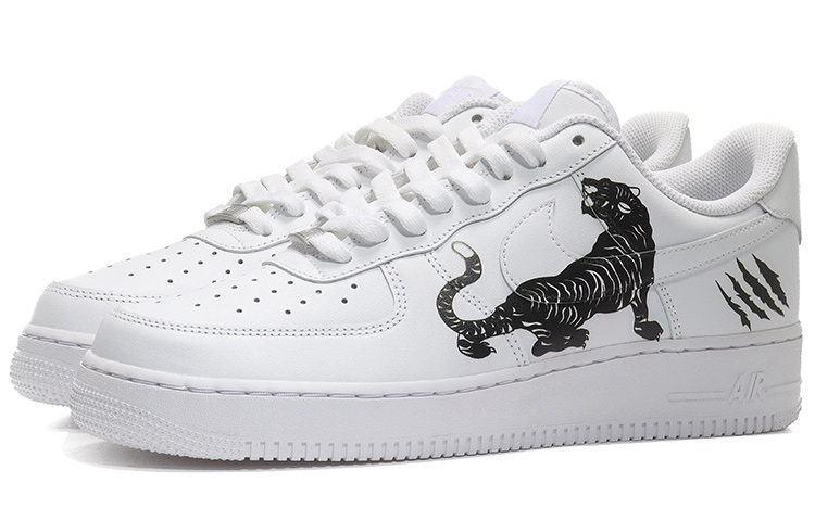 Lookbook 【定制球鞋】 Nike Air Force 1 Low Triple White 空軍一號 上山猛虎 中國風 新中式 潮流時尚 低幫 板鞋 女款 白黑