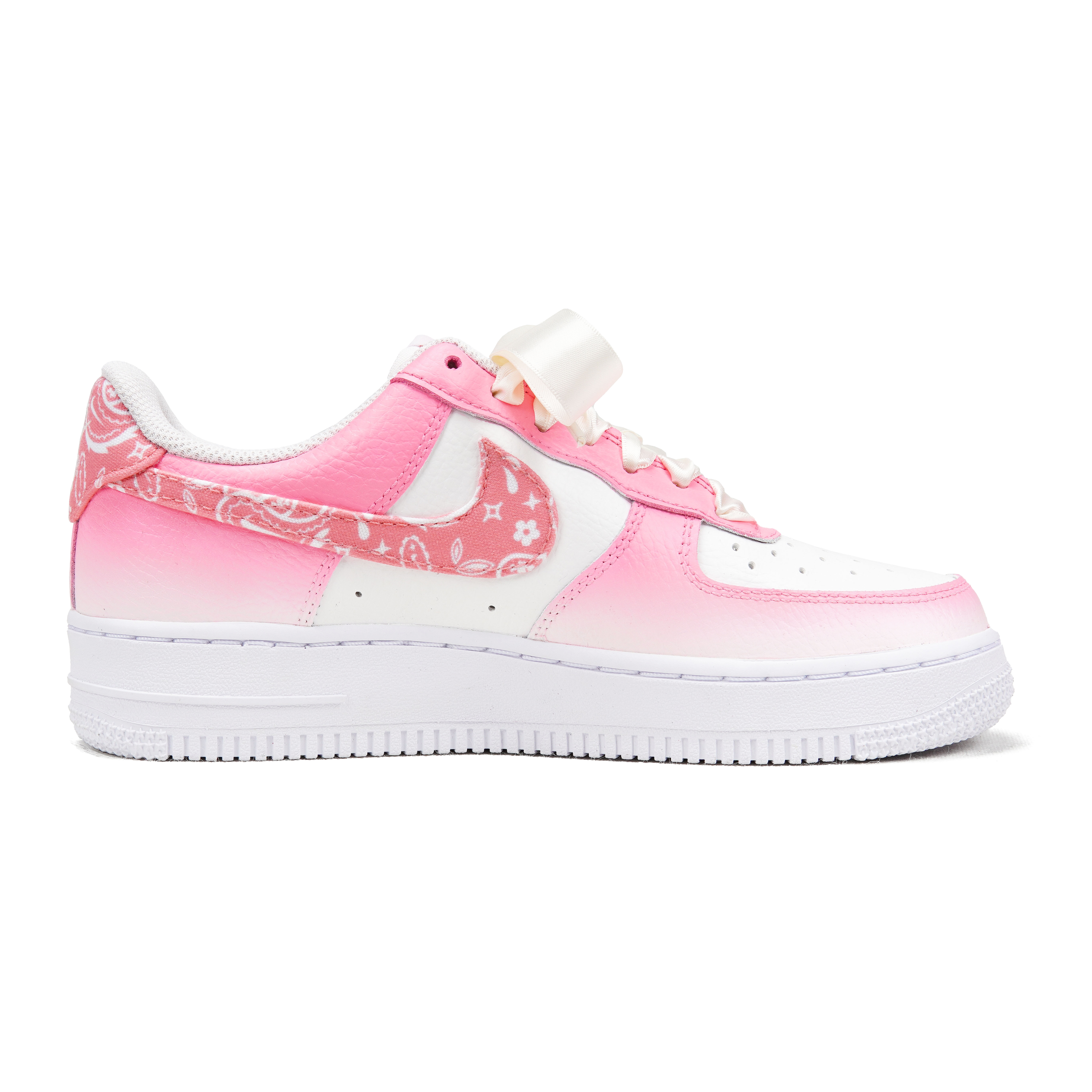 Lookbook 【定制球鞋】Nike Air Force 1 Low 情人節主題系列 心有所屬 腰果花 禮盒 浪漫主義 防滑耐磨 低幫 板鞋 女款 漸變柔粉