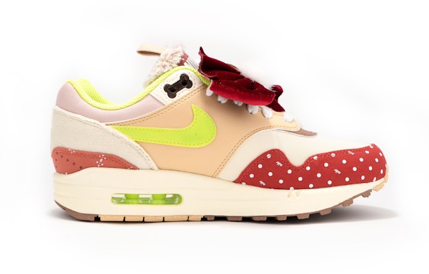 (W) 나이키 에어맥스 1 프리미엄 '베프 크리스마스' (카키/레드) DR2553-111(Team柒-Max圣诞SBOX) Lookbook (W) 나이키 에어맥스 1 프리미엄 '베프 크리스마스' (카키/레드) DR2553-111(Team柒-Max圣诞SBOX)