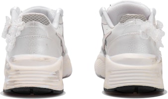 【訂製球鞋】Nike Air Max Fusion OKHR 質感銀色 絲綢蝴蝶結掛飾 蕾絲花瓣 銀鉤 低筒跑步鞋 女款 灰白銀 Details for 【訂製球鞋】Nike Air Max Fusion OKHR 質感銀色 絲綢蝴蝶結掛飾 蕾絲花瓣 銀鉤 低筒跑步鞋 女款 灰白銀