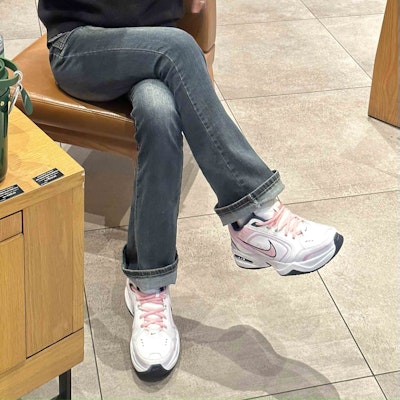 【訂製球鞋】 Nike Air Monarch 4 合成革人造皮 一見鍾情 愛心之箭 可愛少女風 防滑耐磨增高 高筒 時尚爸爸鞋 女款 粉白 1