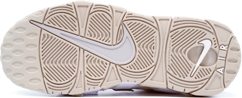 【定制球鞋】Nike Air More Uptempo (GS) 皮蓬 立體愛心 貼皮 手工縫製 少女 可愛 個性 女生禮物 馬卡龍 奶油 大AIR 復古籃球鞋 女款 白粉 Details for 【定制球鞋】Nike Air More Uptempo (GS) 皮蓬 立體愛心 貼皮 手工縫製 少女 可愛 個性 女生禮物 馬卡龍 奶油 大AIR 復古籃球鞋 女款 白粉