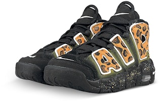 (W) 【カスタムシューズ】(女性用) ナイキ エア モア アップテンポ 『ポンポス マネー レオパード スプラッター』 415082-002(Team叁-女皮蓬黄豹) Lookbook (W) 【カスタムシューズ】(女性用) ナイキ エア モア アップテンポ 『ポンポス マネー レオパード スプラッター』 415082-002(Team叁-女皮蓬黄豹)