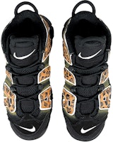 (W) 【カスタムシューズ】(女性用) ナイキ エア モア アップテンポ 『ポンポス マネー レオパード スプラッター』 415082-002(Team叁-女皮蓬黄豹) Shop (W) 【カスタムシューズ】(女性用) ナイキ エア モア アップテンポ 『ポンポス マネー レオパード スプラッター』 415082-002(Team叁-女皮蓬黄豹)