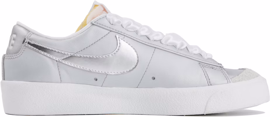 【定制球鞋】Nike Blazer Low '77 月光海 童心未泯 優雅 禮盒 芭蕾風 休閒 低幫 板鞋 女款 白銀 Order 【定制球鞋】Nike Blazer Low '77 月光海 童心未泯 優雅 禮盒 芭蕾風 休閒 低幫 板鞋 女款 白銀