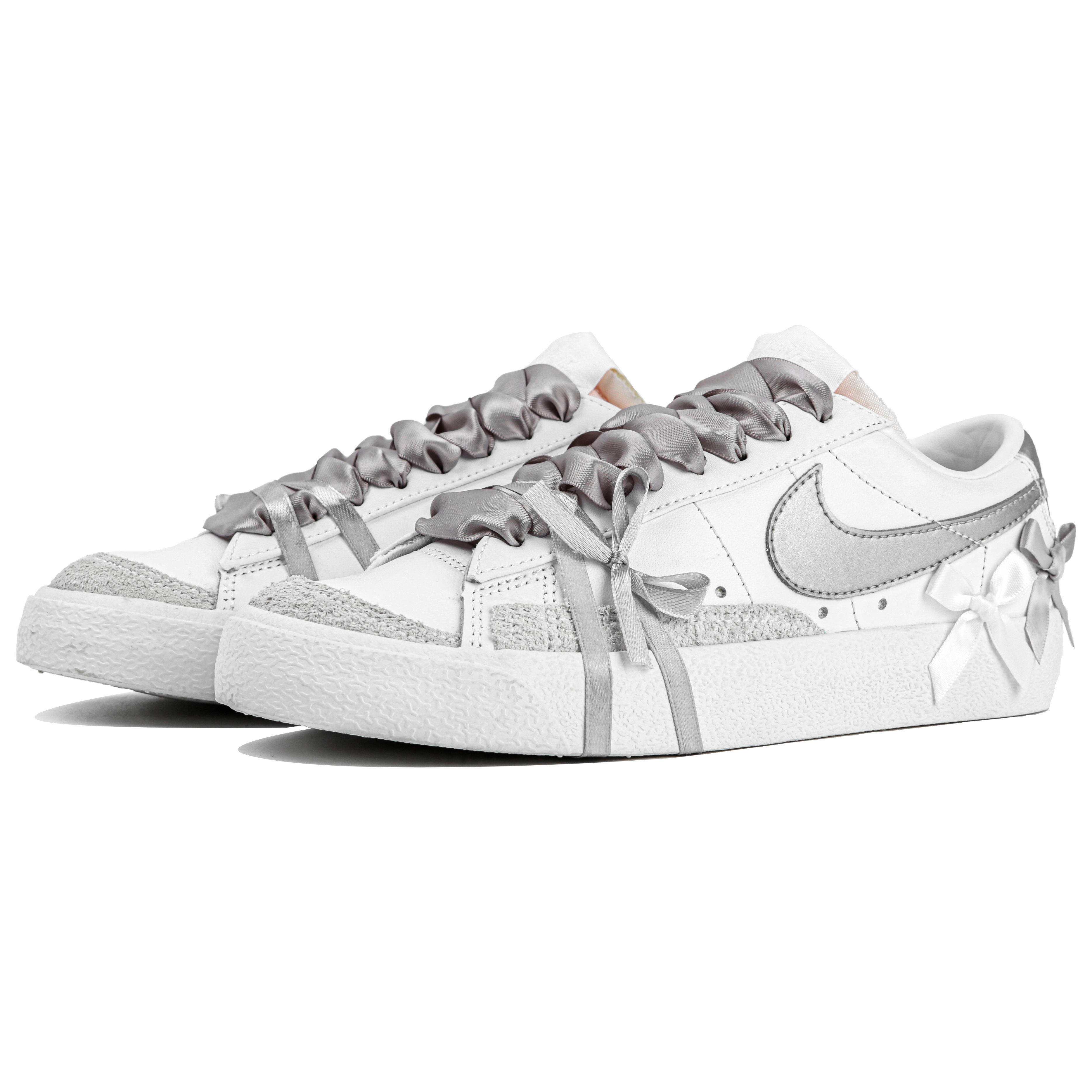Lookbook 【客製化運動鞋】 Nike Blazer Low 77 舞者 簡約 低筒 帆布鞋 女款 銀白