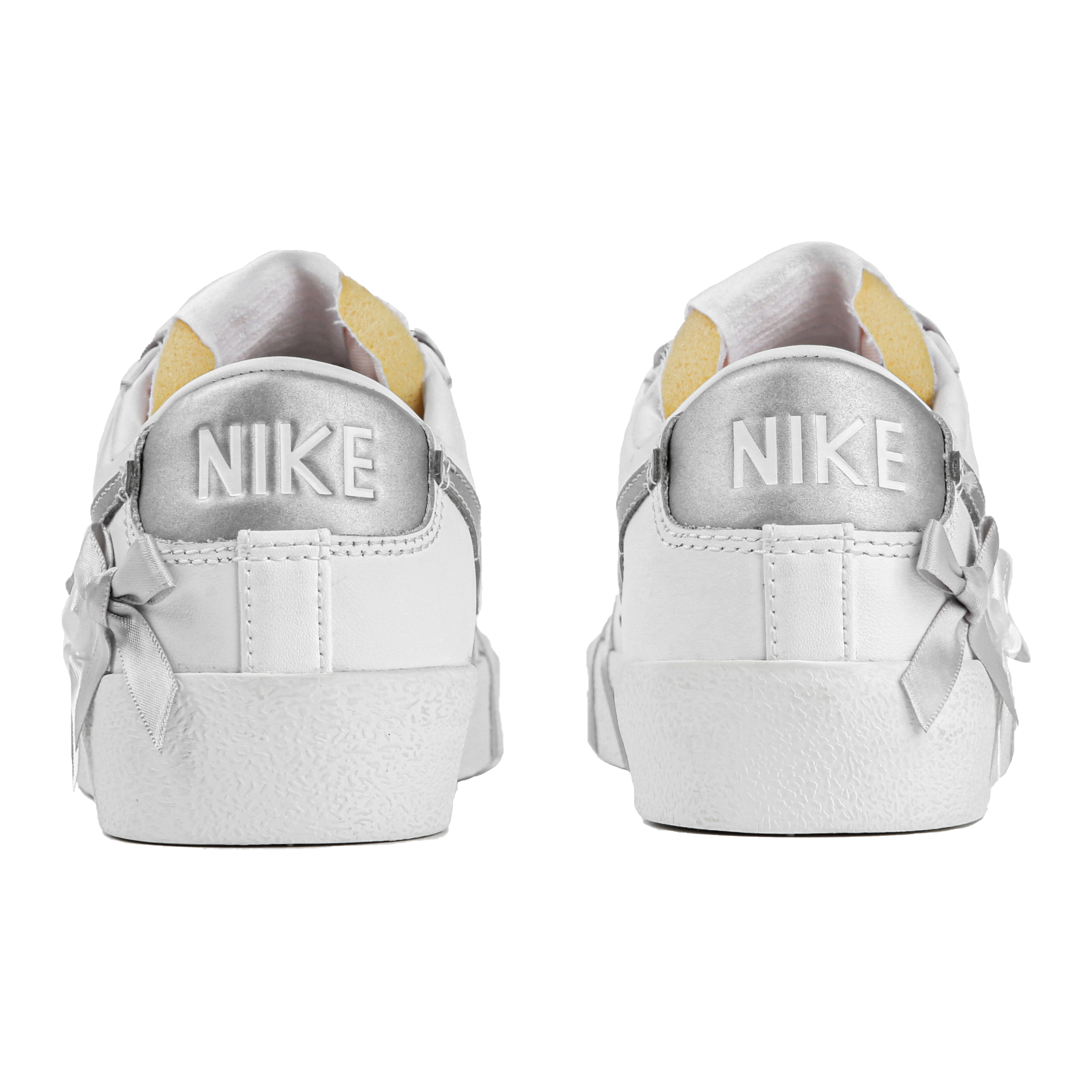 Shop 【客製化運動鞋】 Nike Blazer Low 77 舞者 簡約 低筒 帆布鞋 女款 銀白