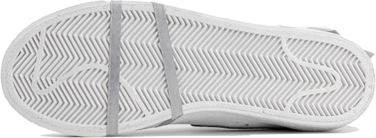 【客製化運動鞋】 Nike Blazer Low 77 舞者 簡約 低筒 帆布鞋 女款 銀白 Purchase 【客製化運動鞋】 Nike Blazer Low 77 舞者 簡約 低筒 帆布鞋 女款 銀白