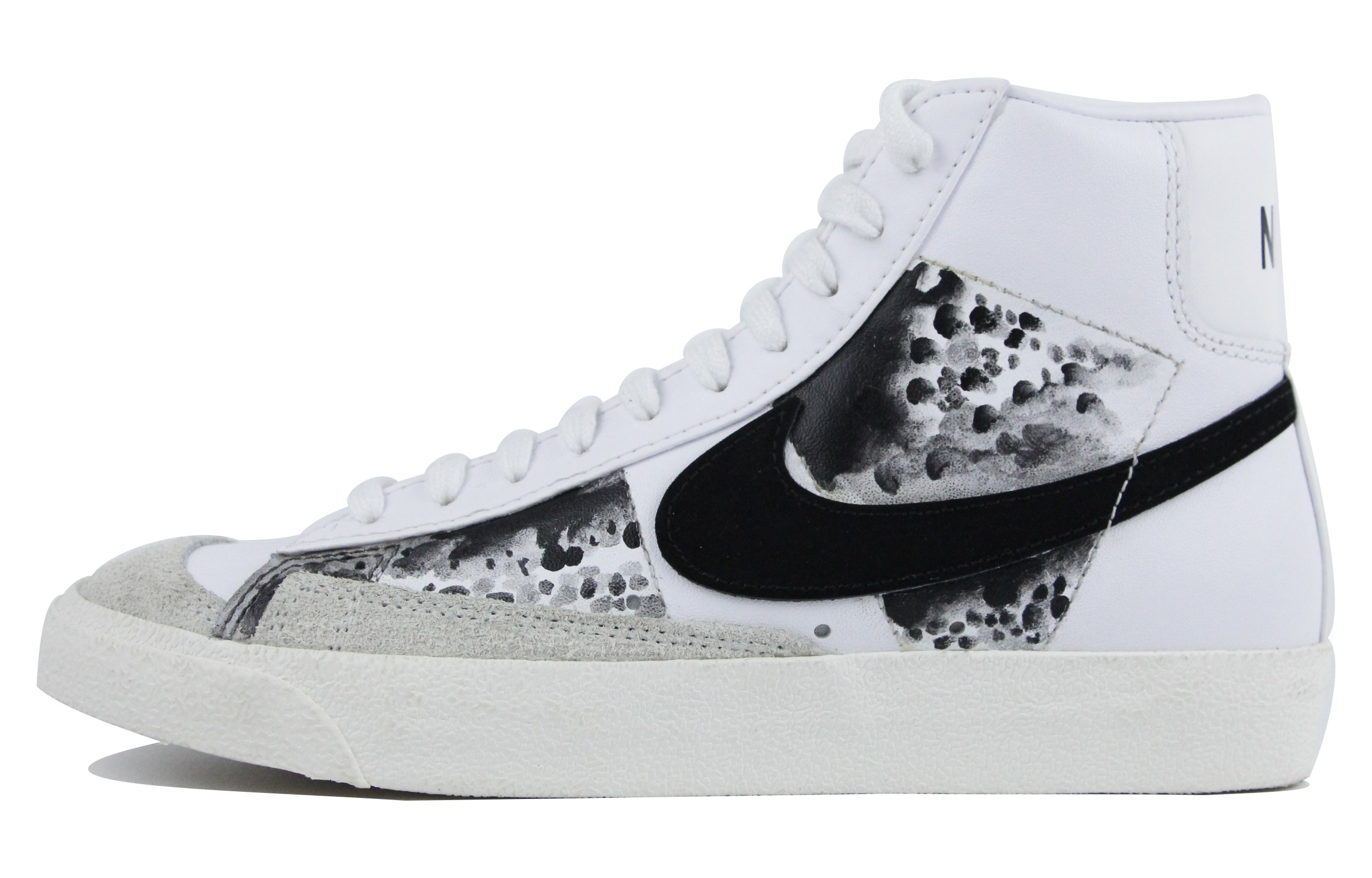 Buy (W) [Zapatos Personalizados] Nike Blazer Mid 'Negro Blanco' CZ1055-100(Team39-AMY61依恋)