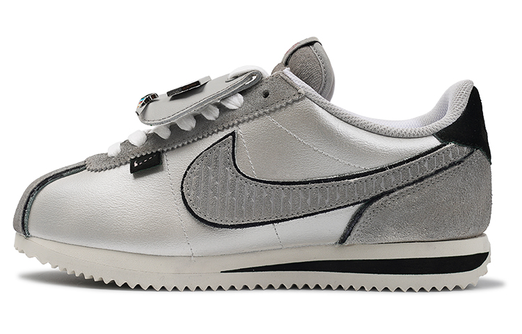Buy 【定製球鞋】Nike Cortez 莓刻 星辰之眼 未來科技風 Y2K 低幫 跑步鞋 女款 銀