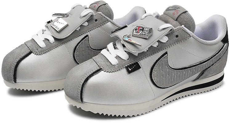 【定製球鞋】Nike Cortez 莓刻 星辰之眼 未來科技風 Y2K 低幫 跑步鞋 女款 銀 Lookbook 【定製球鞋】Nike Cortez 莓刻 星辰之眼 未來科技風 Y2K 低幫 跑步鞋 女款 銀