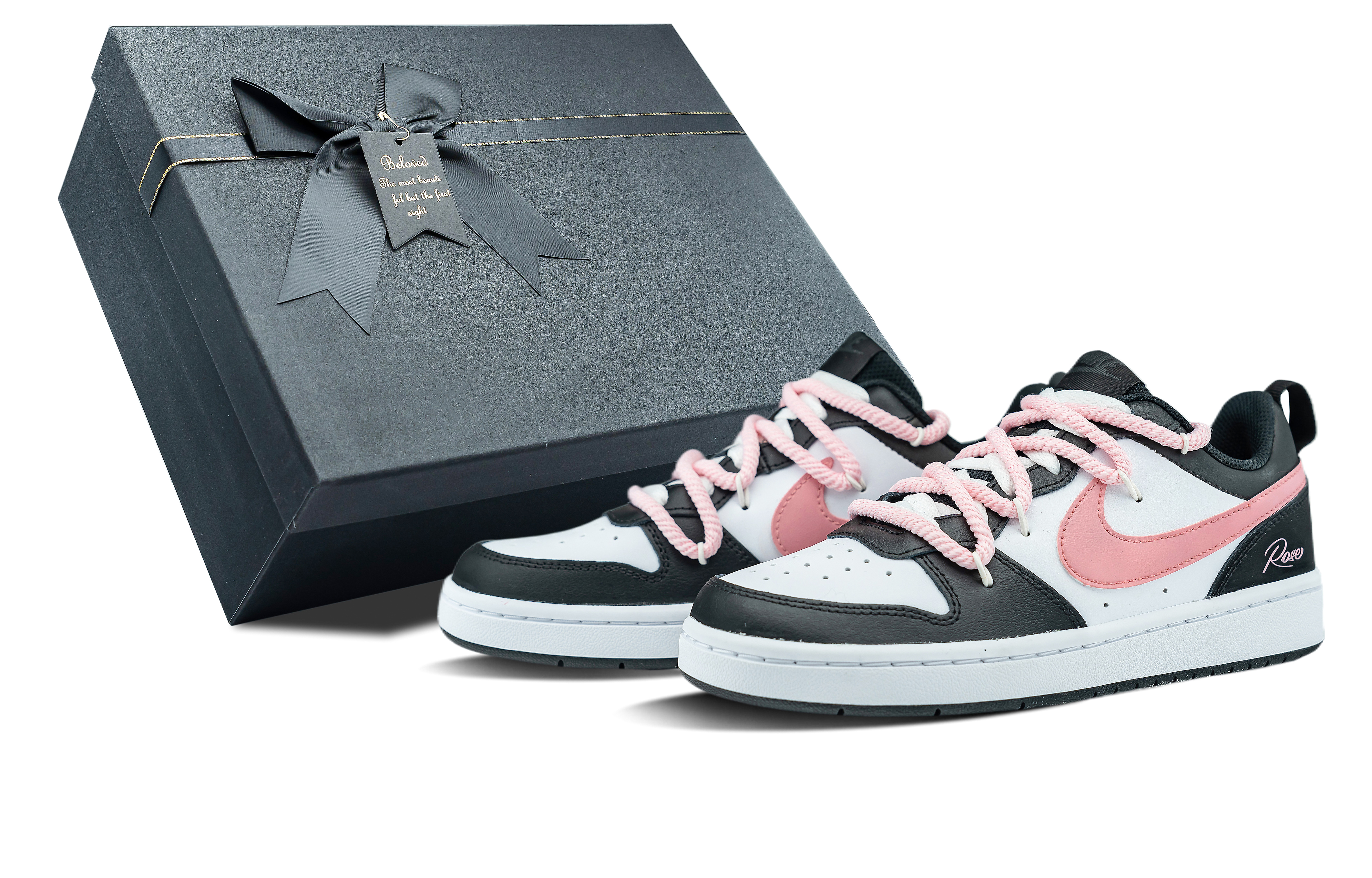 Order (W) [Kasut Custom] Nike Court Borough 2 'Peekaboo Hitam-Merah Jambu' BQ5448-115（Team拾陆-梦幻莓影女款特殊礼盒）