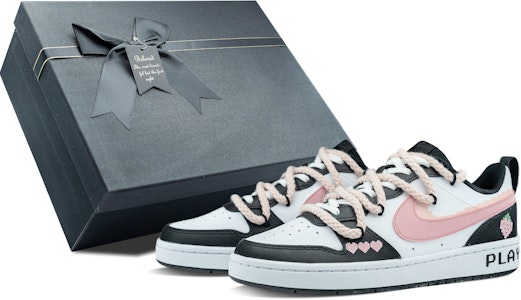 【定製球鞋】 Nike Court Borough PEEKABOO甜酷莓莓 特殊禮盒 少女甜美 潮流百搭 皮革 厚底 防滑耐磨 低筒 板鞋 女款 黑粉 Buy 【定製球鞋】 Nike Court Borough PEEKABOO甜酷莓莓 特殊禮盒 少女甜美 潮流百搭 皮革 厚底 防滑耐磨 低筒 板鞋 女款 黑粉