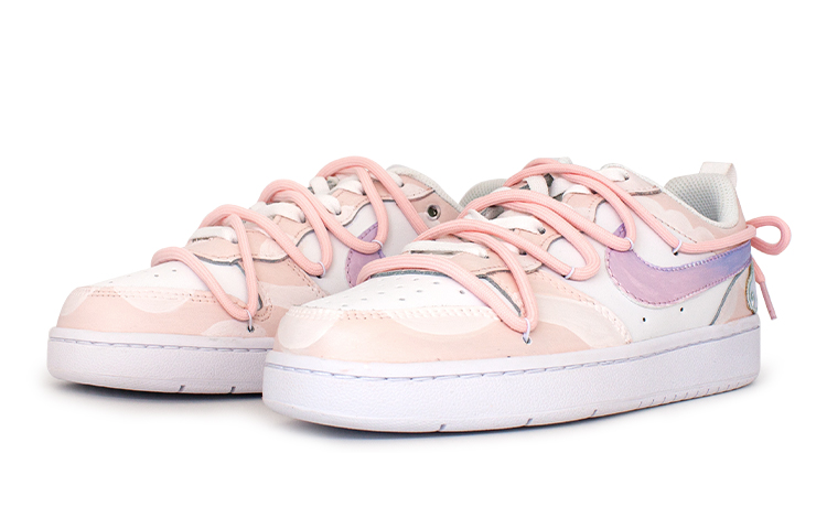 Lookbook (W) [カスタムシューズ] (女性用) ナイキ コート バーロウ ロー 2 'ピンクホワイトデコンストラクト' BQ5448-100(Team41-少女心情侣卡通翅膀)