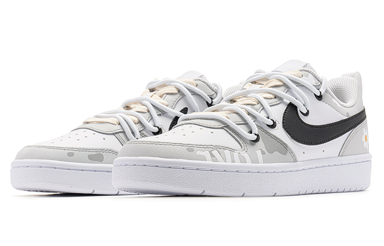 Lookbook (W) 나이키 코트 버로우 로우 '레트로걸 - 화이트 그레이 디컨스트럭티드 더블레이스' BQ5448-100(TeamB-女款复古女孩白灰)