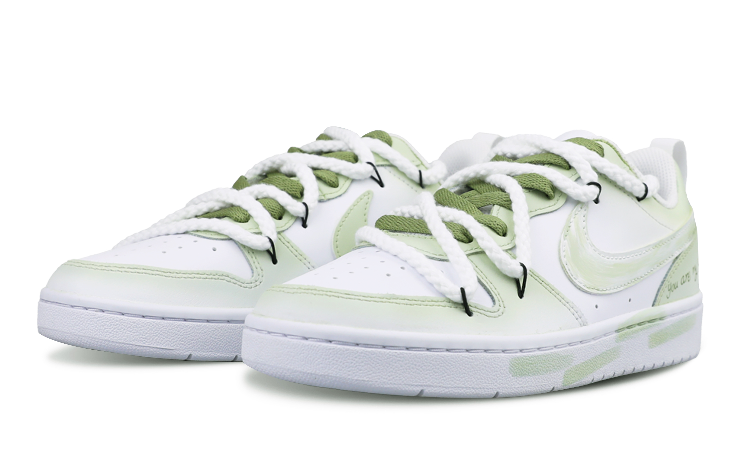 Shop 【定製球鞋】 Nike Court Borough 春日紀憶 清新 字母 休閒百搭 特殊鞋盒 低筒 板鞋 女款 白綠