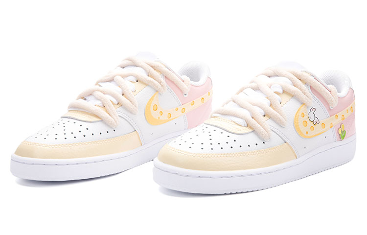 Lookbook (W) [定制款] 耐克 Court Vision 1 '兔年花卉贴片'篮球鞋 CD5434-100(Team18-Court月球兔双鞋带)