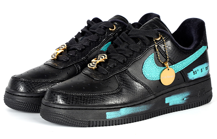 Lookbook 【客製球鞋】Nike 北緯新賦 愛如巖石 潮流 耐磨輕便 低筒 板鞋 女款 藍黑