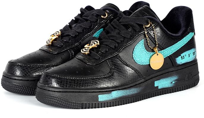 【客製球鞋】Nike 北緯新賦 愛如巖石 潮流 耐磨輕便 低筒 板鞋 女款 藍黑 Lookbook 【客製球鞋】Nike 北緯新賦 愛如巖石 潮流 耐磨輕便 低筒 板鞋 女款 藍黑