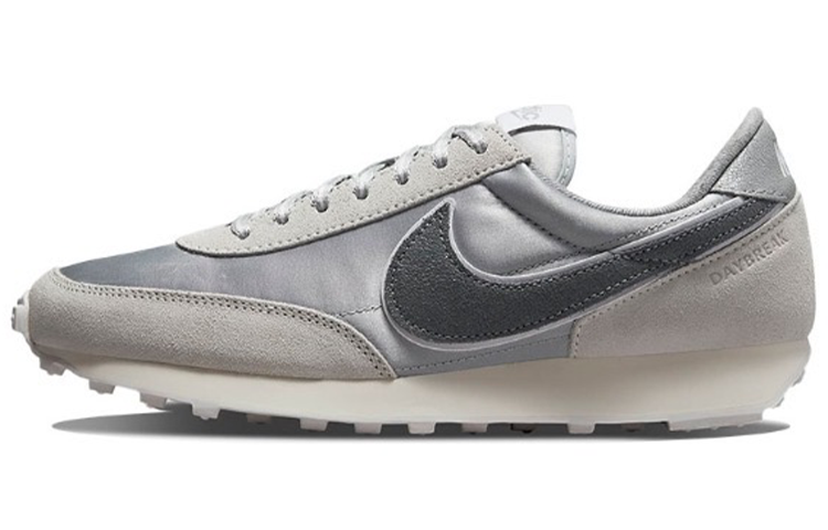 Details for (W) [Sepatu Kustom] Nike Daybreak 'Perak Merah Muda Balet' DN3399-001(TeamI-女款银粉芭蕾K银粉)