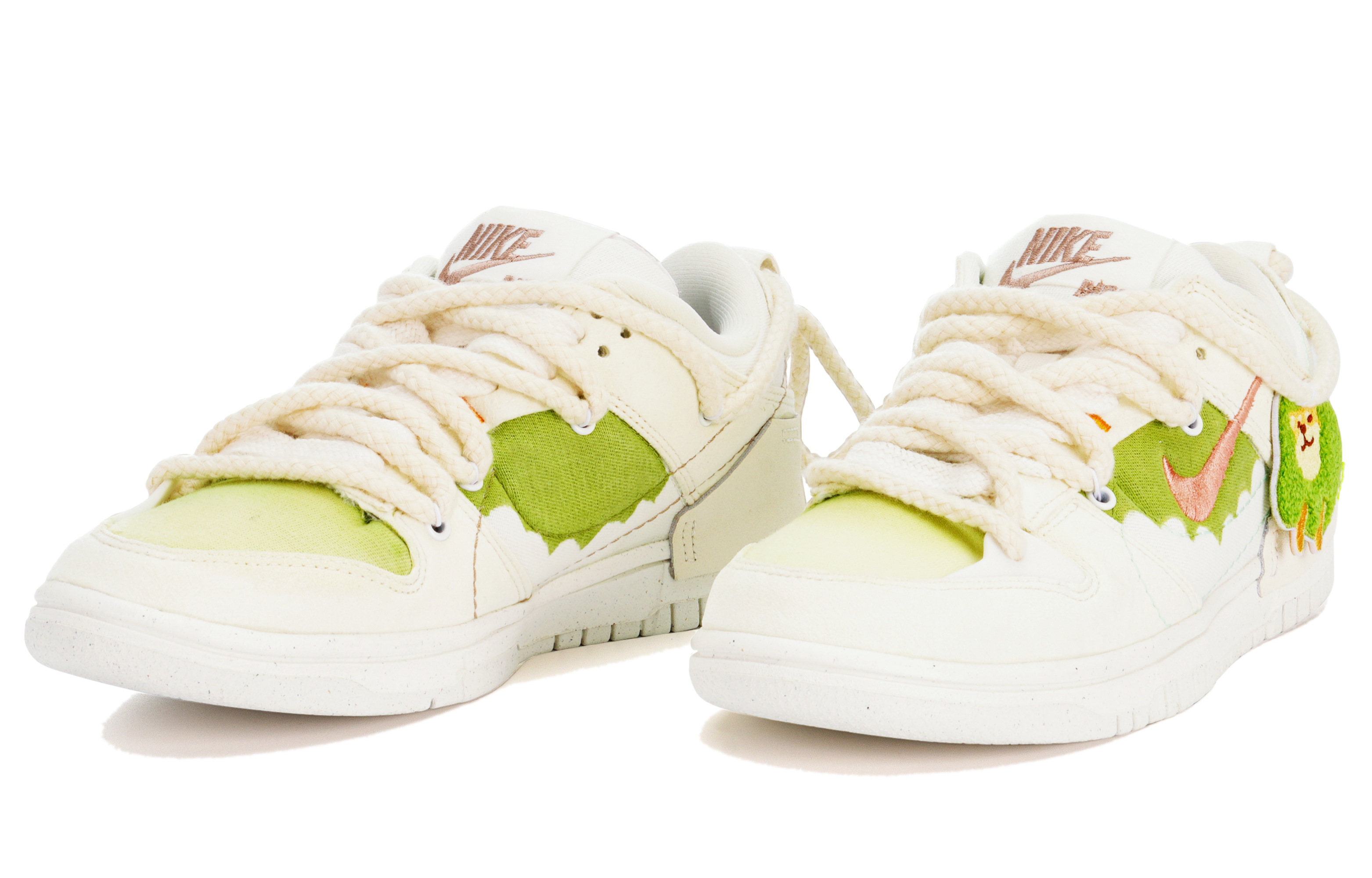 Lookbook (W) 나이키 덩크 디스럽트 2 '시고우 자수' (80자) DH4402-100-466143