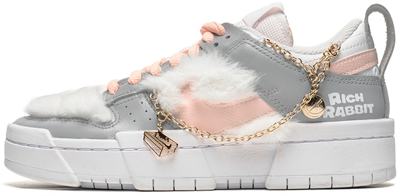 【訂製球鞋】Nike Dunk Disrupt 野鶴製造 絨毛貼布 掛鏈 禮盒款 休閒 低幫 板鞋 女款 灰白粉 Buy 【訂製球鞋】Nike Dunk Disrupt 野鶴製造 絨毛貼布 掛鏈 禮盒款 休閒 低幫 板鞋 女款 灰白粉