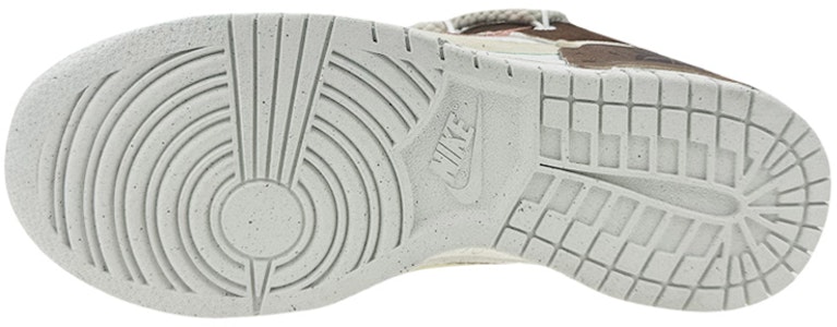 (W) 【カスタムシューズ】(女性用) ナイキ ダンク ディスラプト 'メープル グラフィティ' DH4402-100(Team叁-女款枫叶解构) Details for (W) 【カスタムシューズ】(女性用) ナイキ ダンク ディスラプト 'メープル グラフィティ' DH4402-100(Team叁-女款枫叶解构)