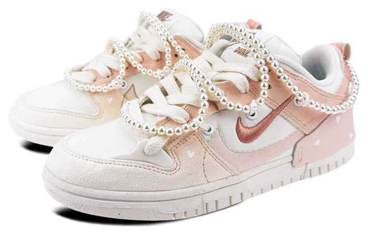 Lookbook 【定製球鞋】 Nike Dunk Disrupt Low 是在玩鞋 櫻花 愛心 珍珠鏈條 小香 低幫 板鞋 女款 粉白