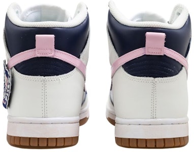 【訂製球鞋】 Nike Dunk High 小兔 少女 白藍 勛章 做舊 高幫 板鞋 女款 粉色 Shop 【訂製球鞋】 Nike Dunk High 小兔 少女 白藍 勛章 做舊 高幫 板鞋 女款 粉色