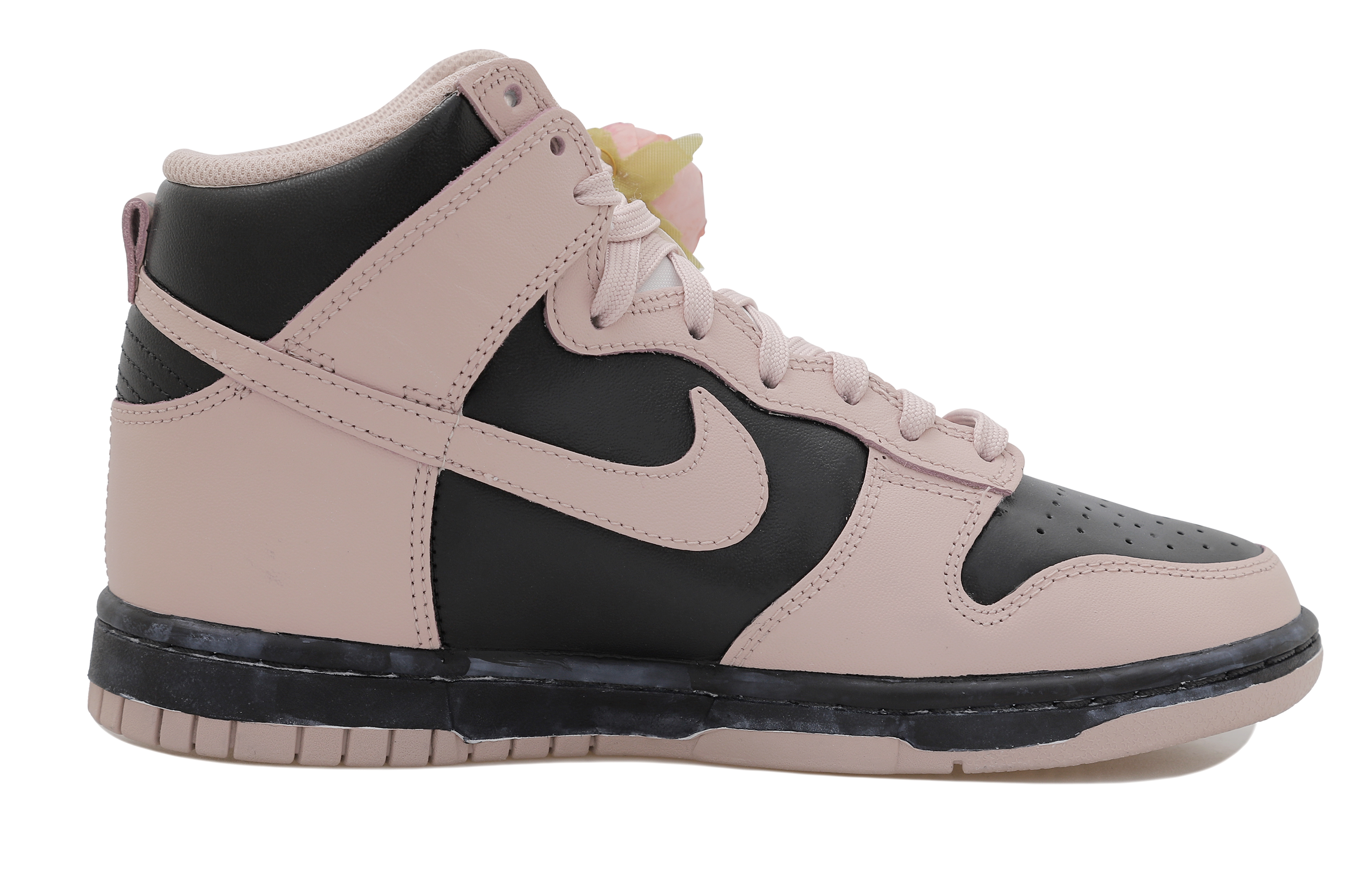 Lookbook (W) ナイキダンクハイ「ピンクローズエイジド」レディースカスタムシューズ DD1869-003-465878