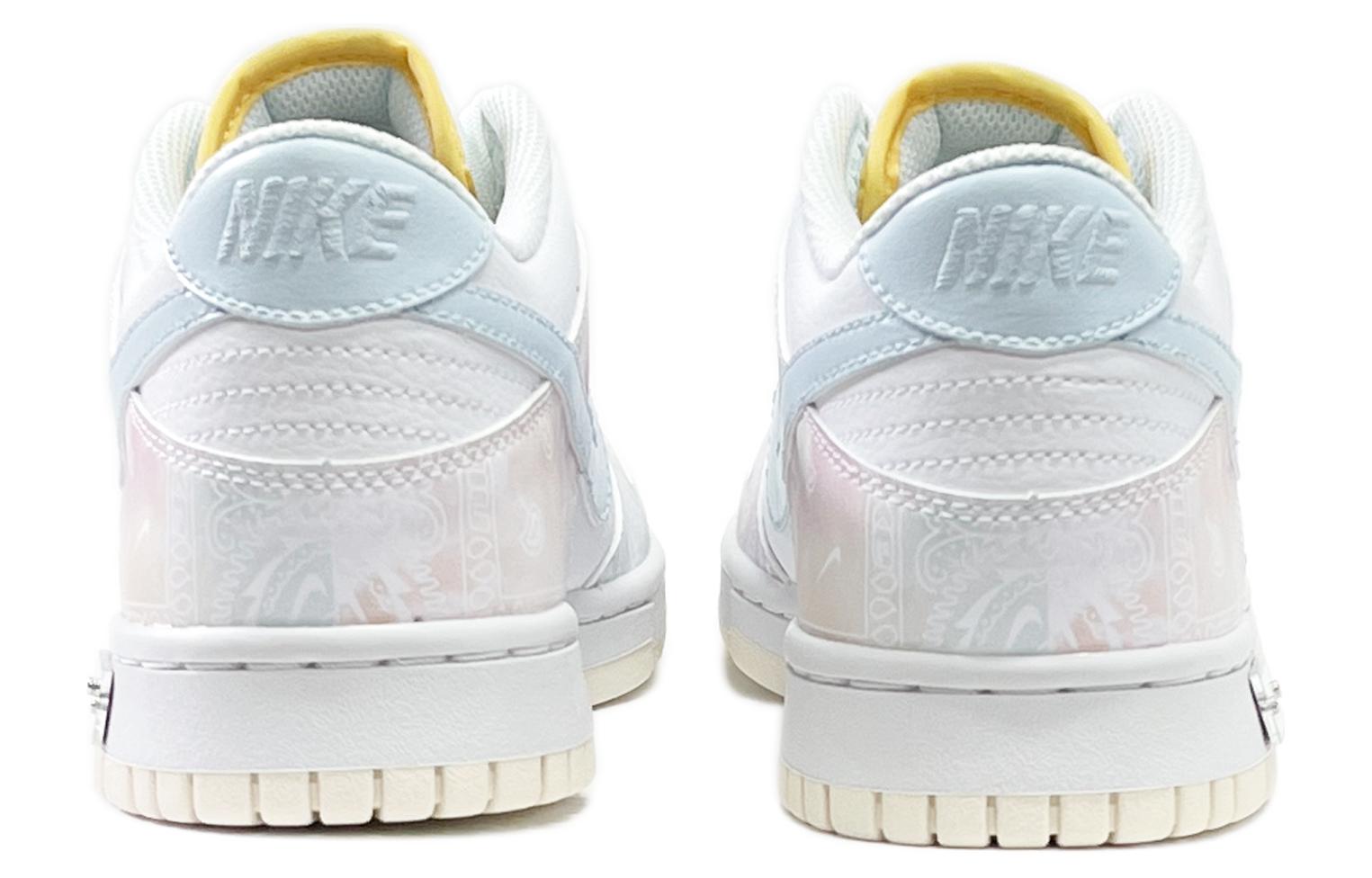 Shop 【定製球鞋】Nike Dunk Low abyblue腰果花 特殊禮盒 清新俐落 防滑耐磨 低筒 賽板鞋 女款 粉藍