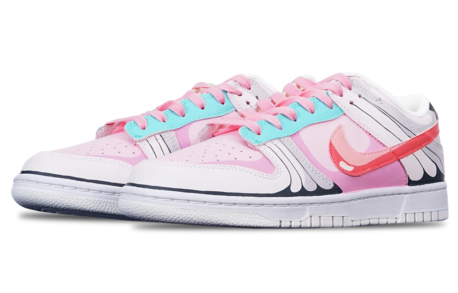 Lookbook 【定制球鞋】Nike Dunk Low 動漫主題 巴大蝶 復古休閒 低幫 板鞋 女款 紅綠灰 限量特殊鞋盒